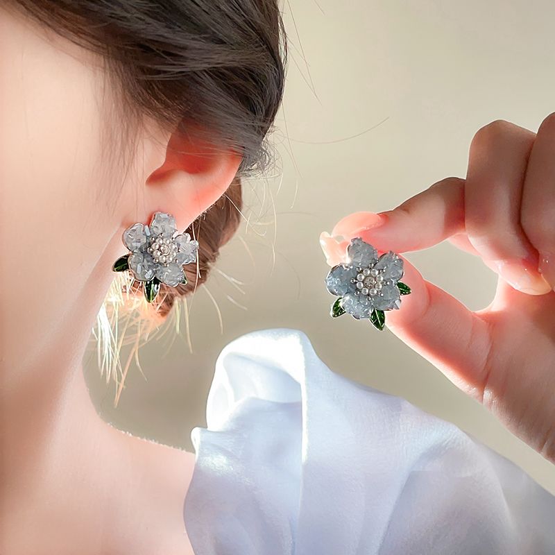 Camellia pearl stud earrings